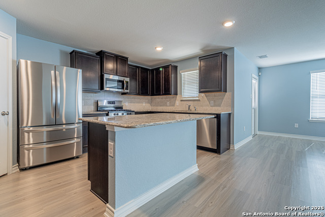 Image 16 of 35 For 6426 Staccato Staff