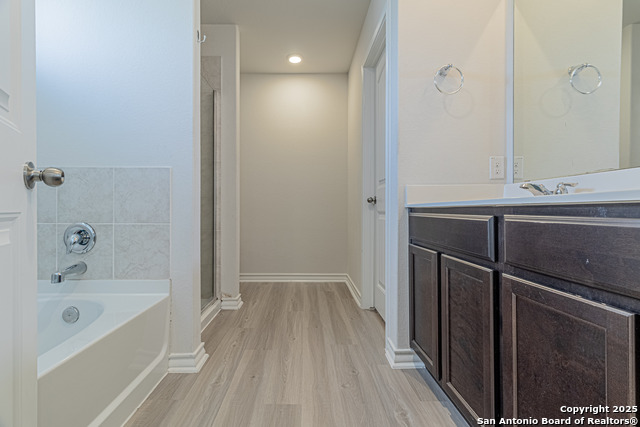 Image 28 of 35 For 6426 Staccato Staff