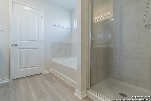 Image 29 of 35 For 6426 Staccato Staff