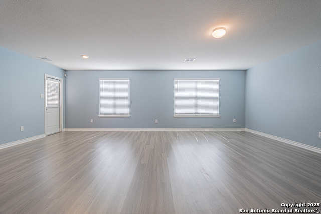 Image 7 of 35 For 6426 Staccato Staff