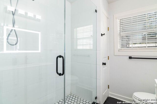 Image 24 of 28 For 331 Eastley  