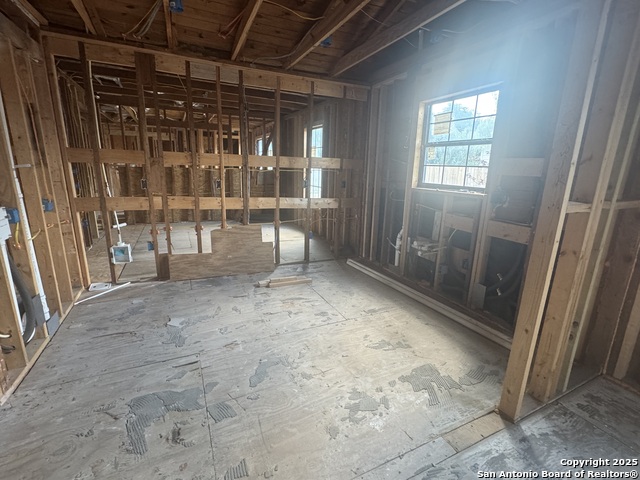 Image 11 of 19 For 910 Potomac  