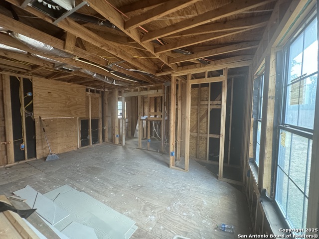 Image 4 of 19 For 910 Potomac  