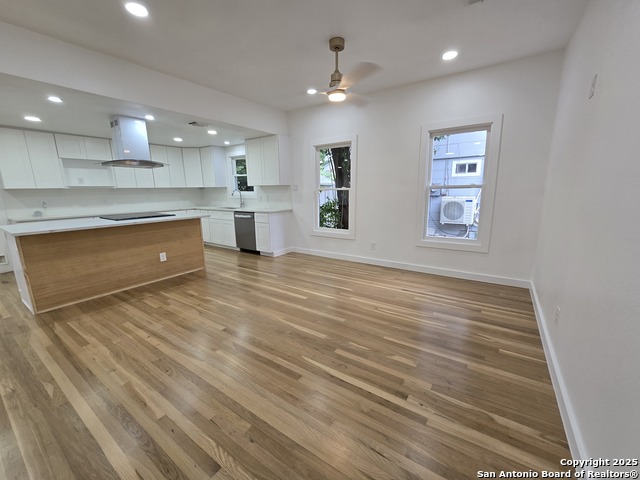 Image 17 of 63 For 1514 Lynwood Ave W