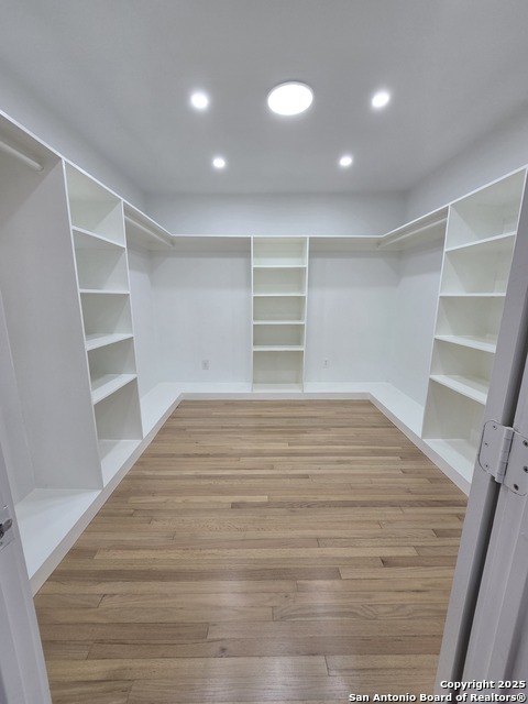 Image 42 of 63 For 1514 Lynwood Ave W