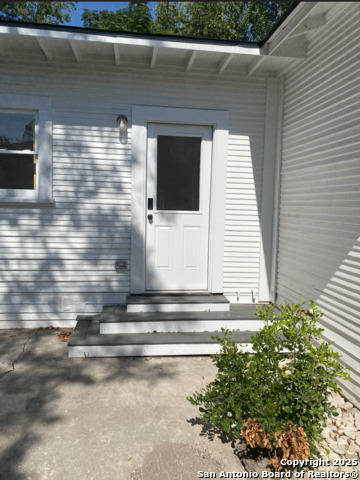 Image 62 of 63 For 1514 Lynwood Ave W