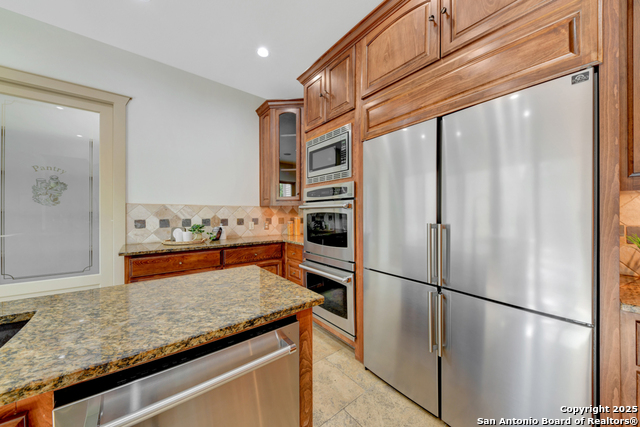 Image 14 of 43 For 211 Inslee Ave