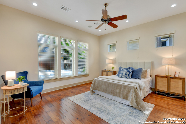 Image 21 of 43 For 211 Inslee Ave