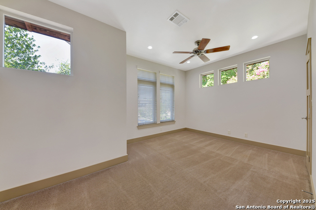 Image 31 of 43 For 211 Inslee Ave