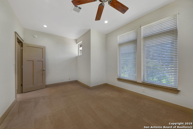 Image 32 of 43 For 211 Inslee Ave