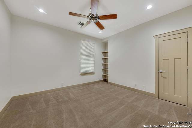 Image 36 of 43 For 211 Inslee Ave