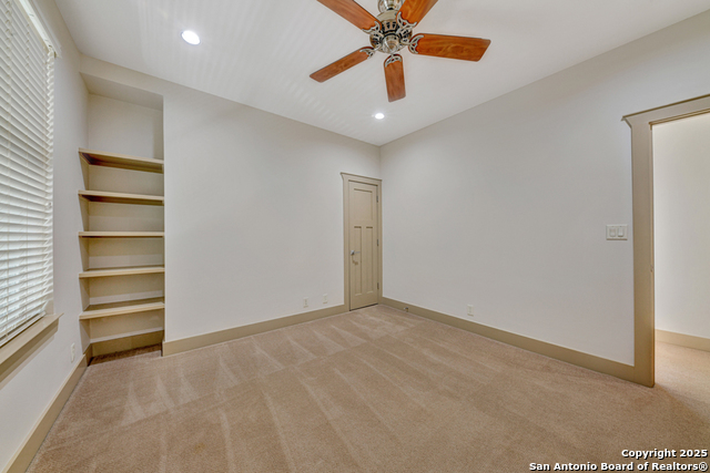 Image 37 of 43 For 211 Inslee Ave