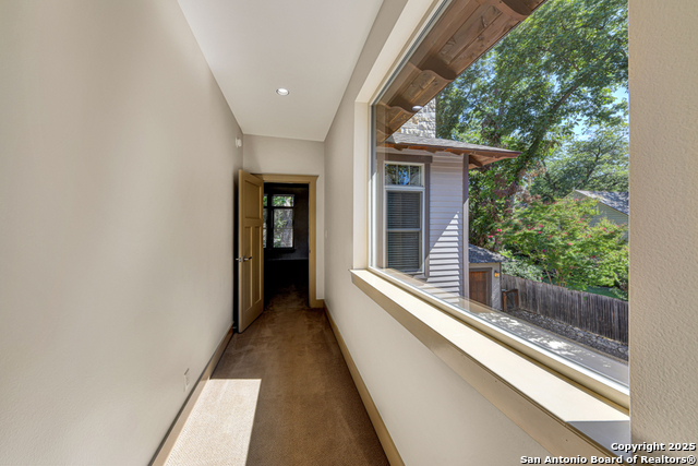 Image 38 of 43 For 211 Inslee Ave
