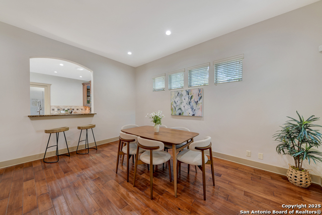 Image 9 of 43 For 211 Inslee Ave