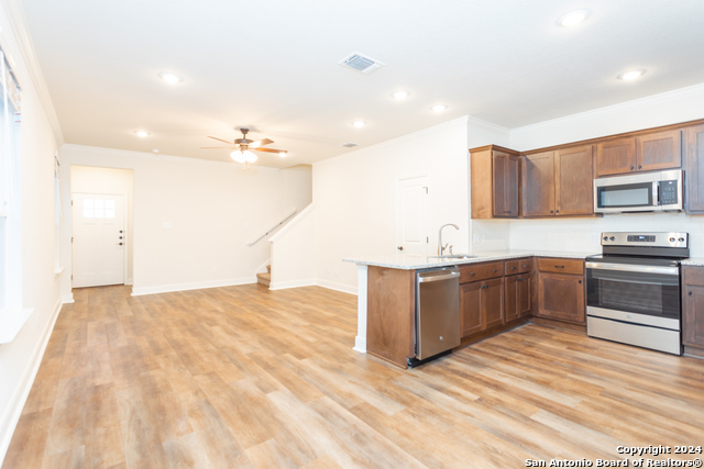 Image 9 of 31 For 10347 Lynwood Branch  102