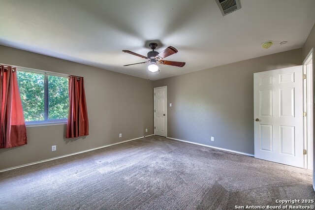 Listing photo id 21 for 5407 Stormy Hills