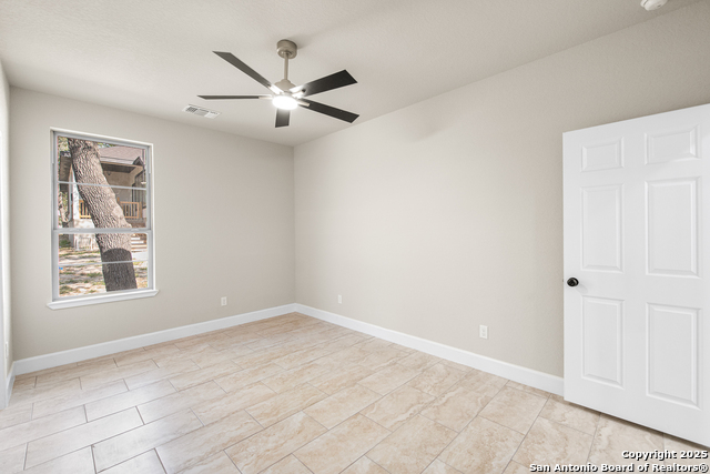 Image 21 of 68 For 22455 Mathis Rd