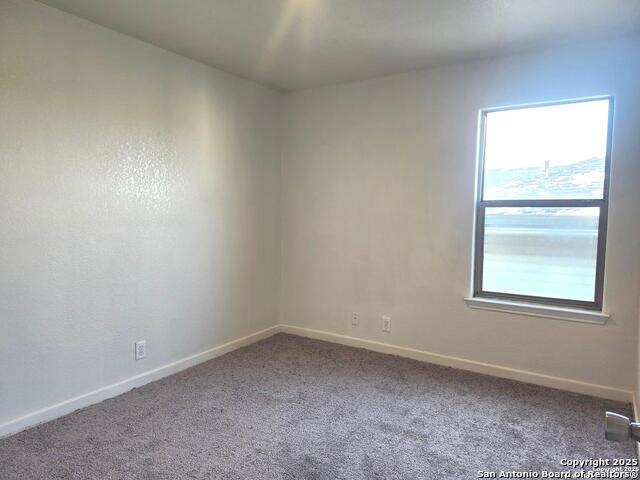 Image 13 of 29 For 4914 Bending Elms