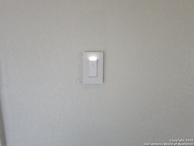 Image 15 of 29 For 4914 Bending Elms