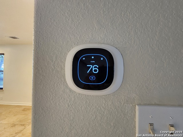 Image 17 of 29 For 4914 Bending Elms