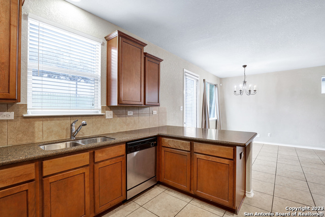 Image 10 of 26 For 1331 Nicholas Manor