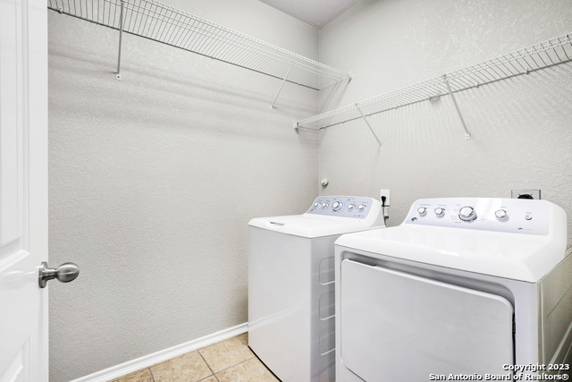 Image 22 of 26 For 1331 Nicholas Manor