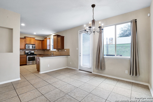 Image 7 of 26 For 1331 Nicholas Manor