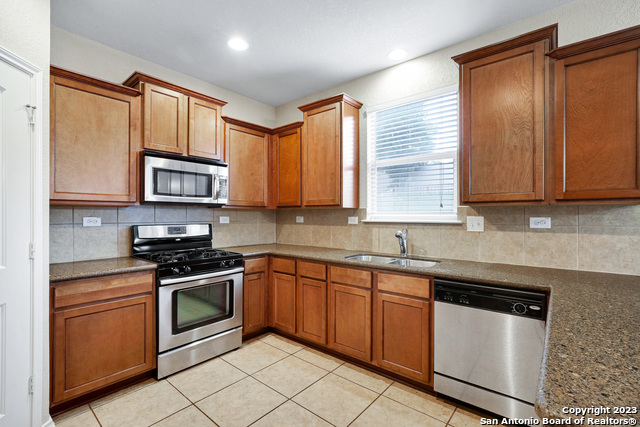 Image 9 of 26 For 1331 Nicholas Manor