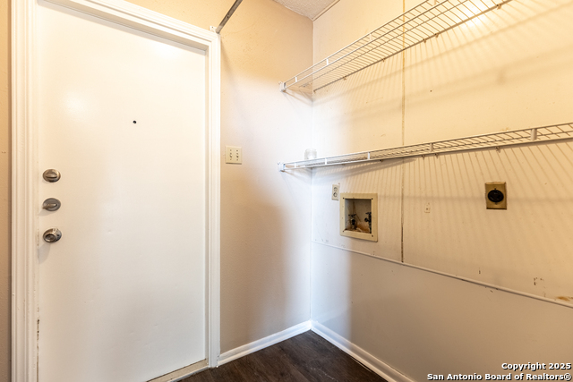 Image 13 of 18 For 5814 Pineway