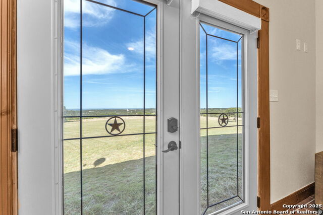 Listing photo id 21 for 131 Southwind