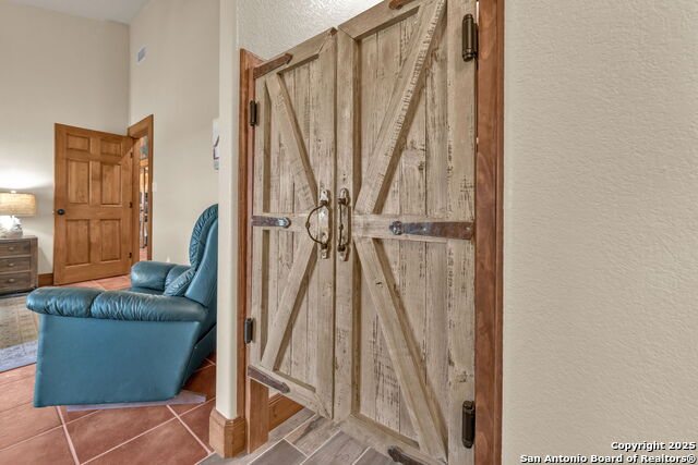 Listing photo id 39 for 131 Southwind