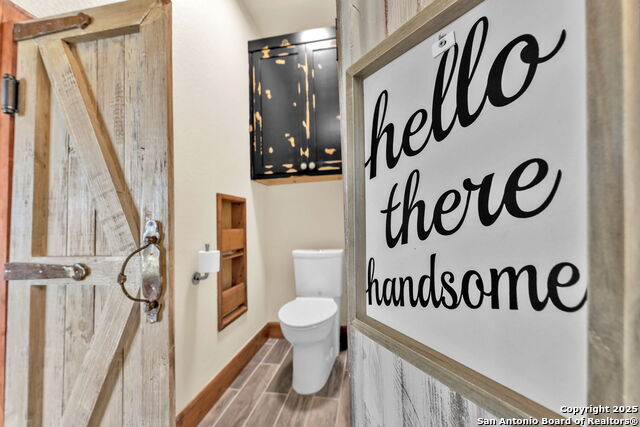 Listing photo id 40 for 131 Southwind