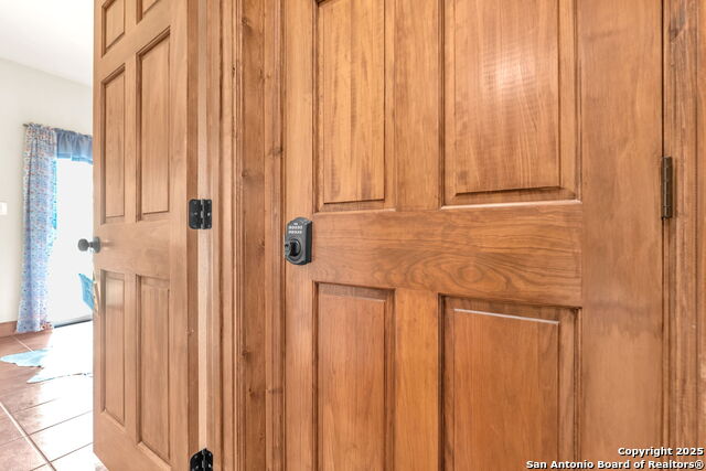 Listing photo id 45 for 131 Southwind