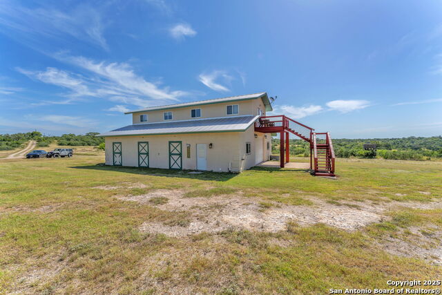 Listing photo id 53 for 131 Southwind