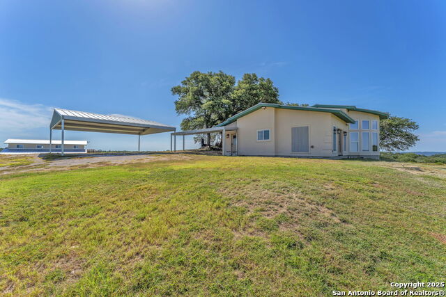 Listing photo id 4 for 131 Southwind