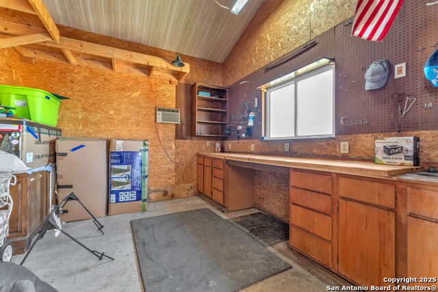 Listing photo id 59 for 131 Southwind