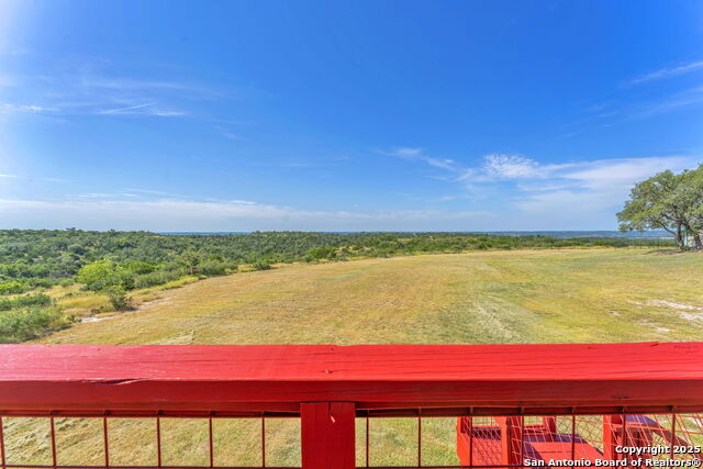 Listing photo id 69 for 131 Southwind