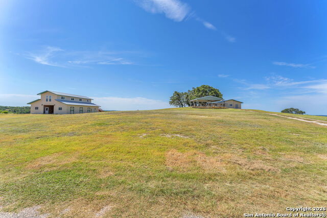 Listing photo id 81 for 131 Southwind