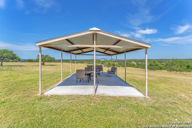 Listing photo id 85 for 131 Southwind