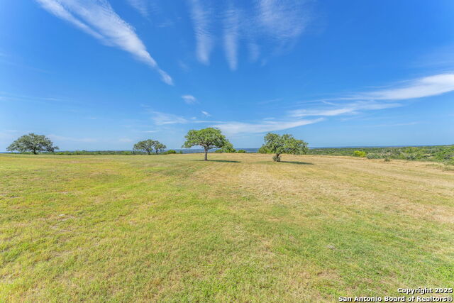 Listing photo id 87 for 131 Southwind