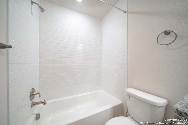 Image 13 of 25 For 7545 Briarwood Pass 101