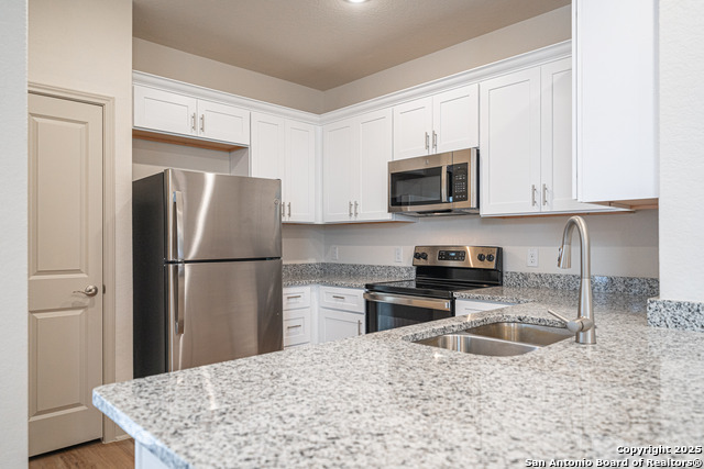 Image 5 of 25 For 7545 Briarwood Pass 101