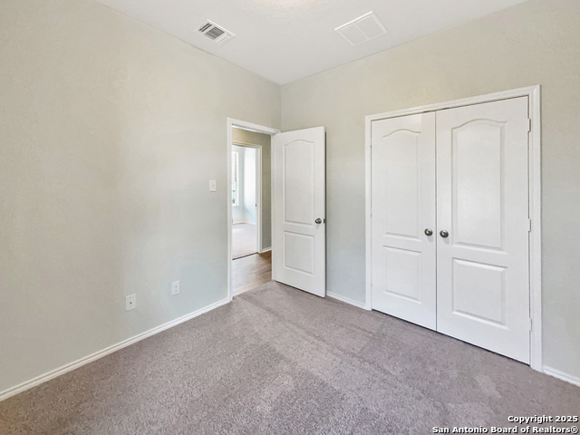 Listing photo id 16 for 8403 Brazos
