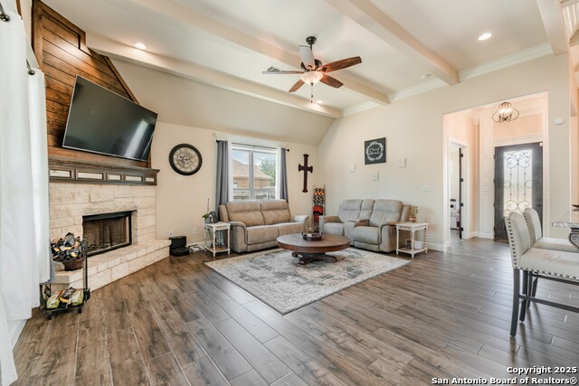 Image 15 of 42 For 133 Mulhouse Circle