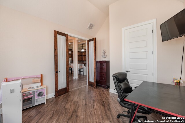 Image 17 of 42 For 133 Mulhouse Circle