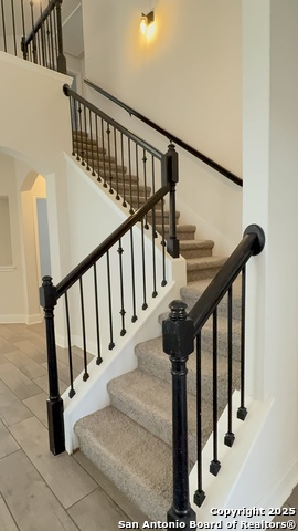 Listing photo id 6 for 3335 Iron Canyon