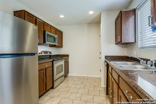 Image 4 of 25 For 10903 Cimarron