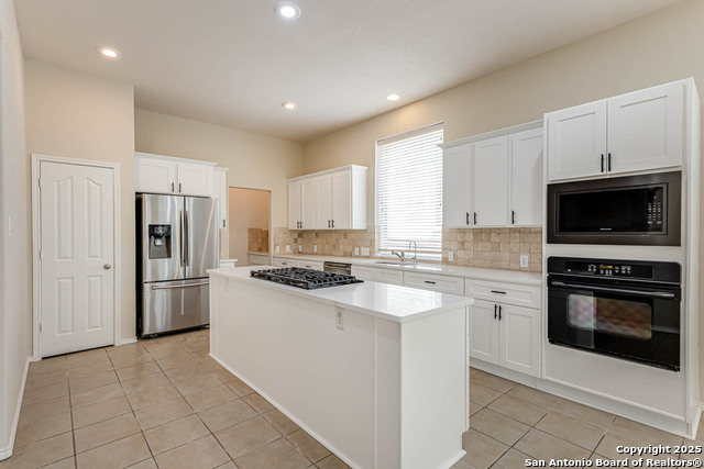 Image 22 of 51 For 322 Waxberry Trl