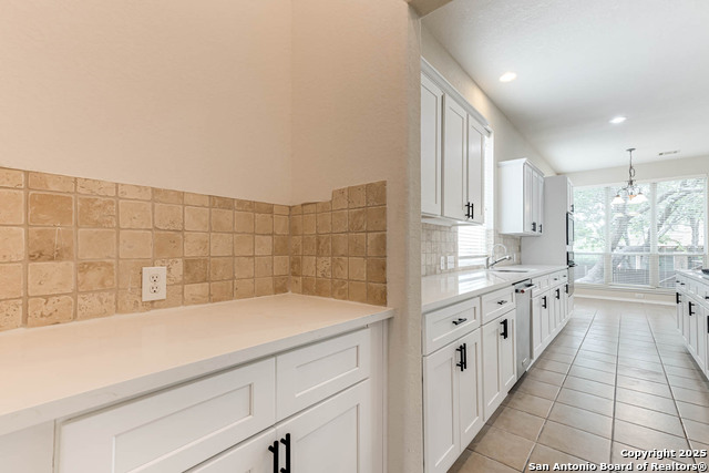 Image 24 of 51 For 322 Waxberry Trl