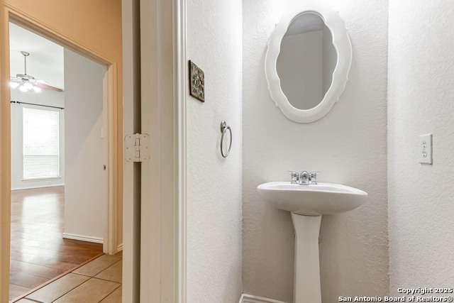 Image 27 of 51 For 322 Waxberry Trl